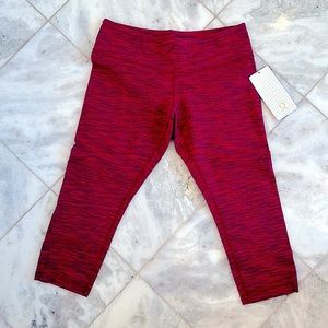BRAND NEW Lululemon Wunder Under Crop II